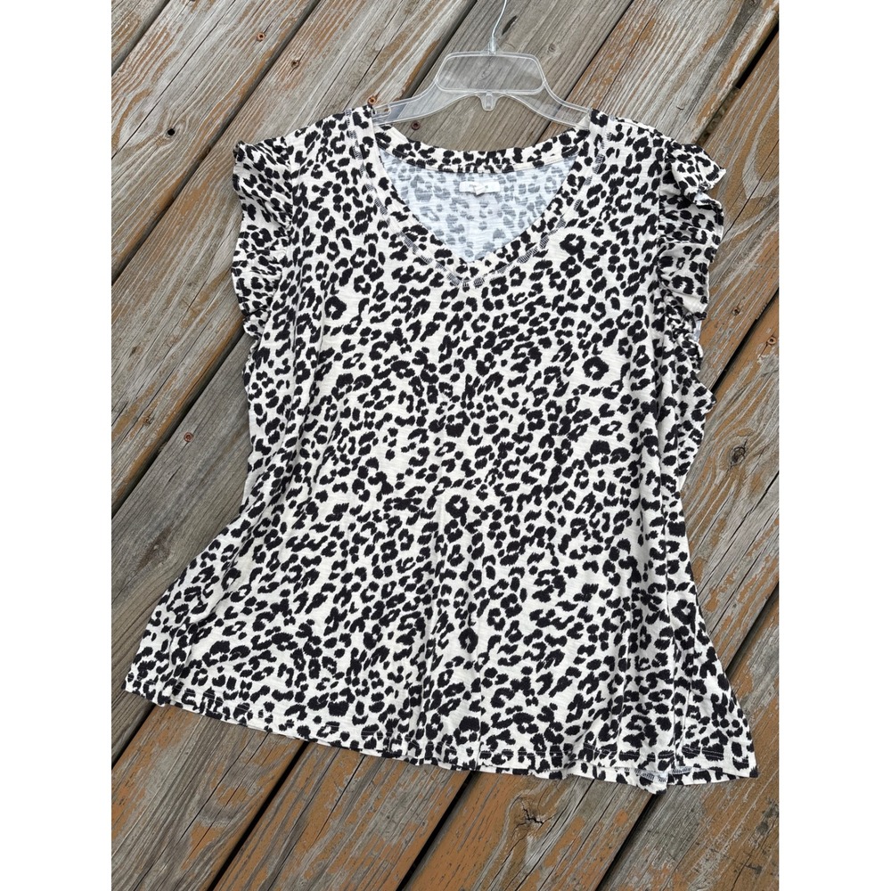 Maurices Women 1X Leopard Print Ruffle Sleeve V-Neck Top Black White Animal